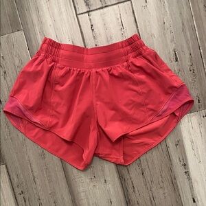 lululemon athletica raspberry coulis shorts 2.5” inseam low rise